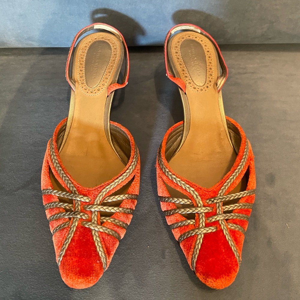 BOTTEGA VENETA CORAL VELVET BRAIDED SLINGBACK PUMPS SIZE 9 | EU 39.5